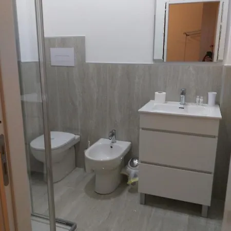 Sant'adriana Apartment *